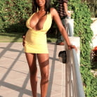 Chica in 'A Busty Island Girl Who Loves Fucking For An Audience'